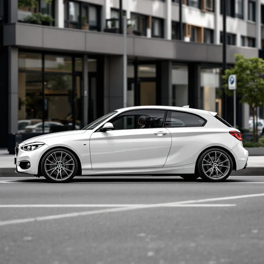 BMW Série 1 (E87) Diesel 118d vue latérale