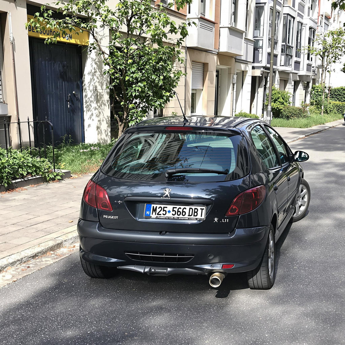 Peugeot 206 Essence 1.1i en ville