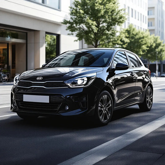 Kia Rio UB Essence 1.2 stationnée en ville