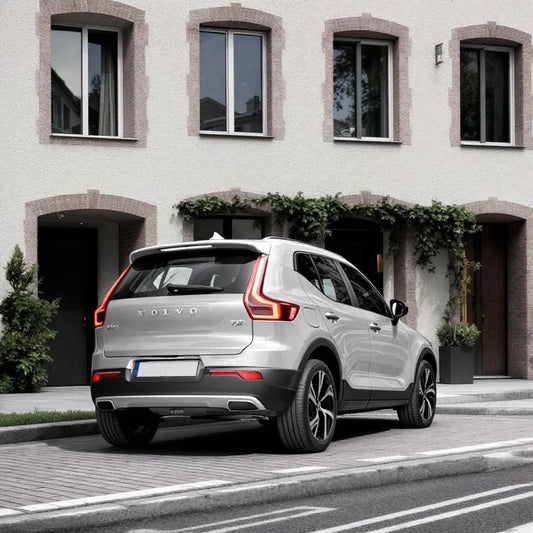 Volvo XC40 Essence B3 Micro-Hybride 163 ch vue 3/4